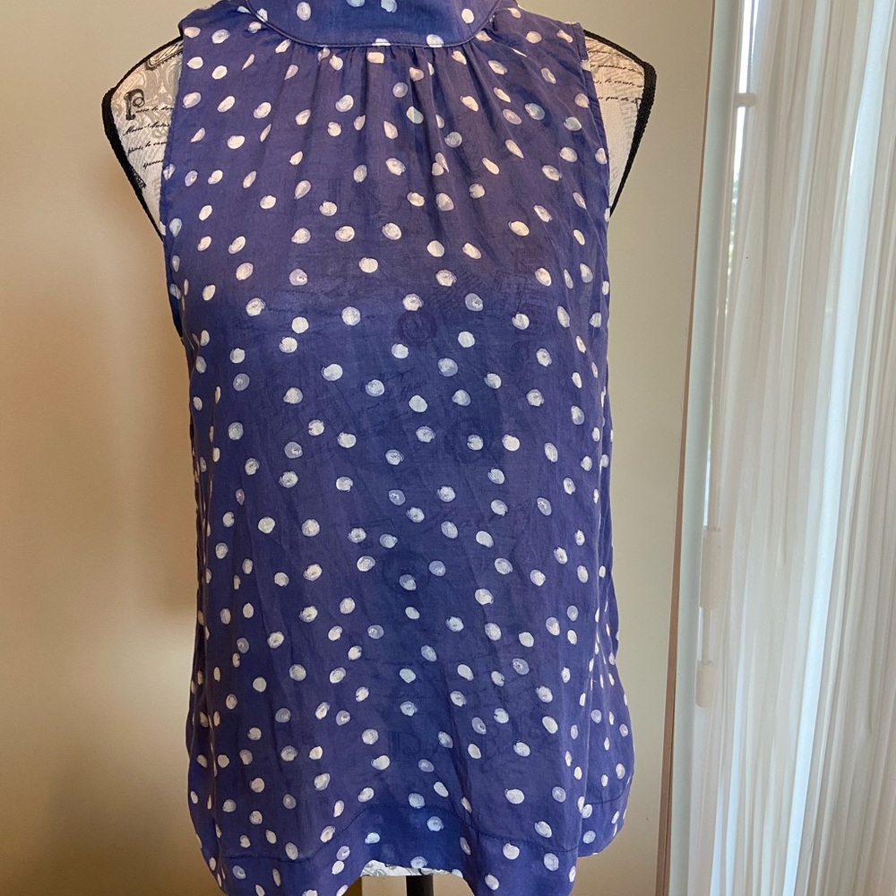 Bella Dahl Sleeveless Polka Dot Blouse - Blue and White